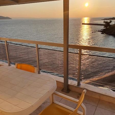 Sunset_Apartments Only 15 Meters From The Sea ネオス・マルマラス エクステリア 写真