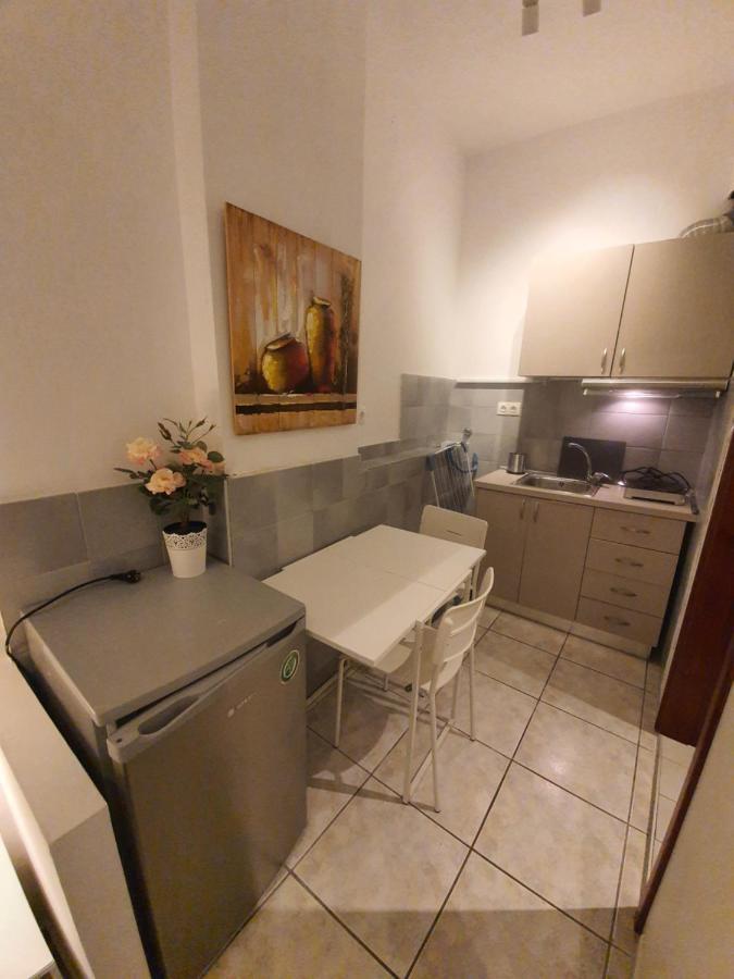 Sunset_Apartments Only 15 Meters From The Sea ネオス・マルマラス エクステリア 写真