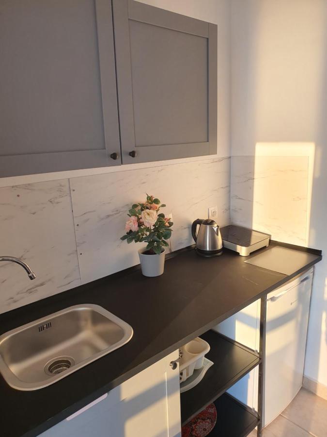 Sunset_Apartments Only 15 Meters From The Sea ネオス・マルマラス エクステリア 写真